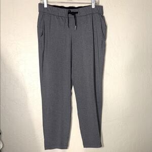 Lululemon women’s on the go straight leg grey pants